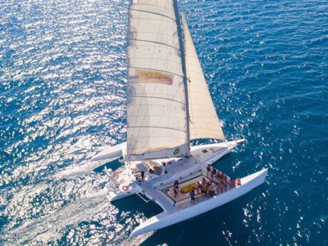 Avatar Whitsundays Overnight Sailing