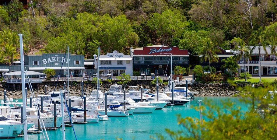 Cruise Whitsundays Whitehaven Beach and Hamilton Island Tour 9 Cruise Whitsundays Whitehaven Beach and Hamilton Island Tour - Image 9