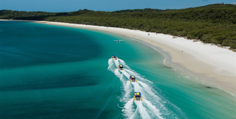 Ocean Rafting Fly Raft Packages 8 ocean-rafting-fly-raft-package-ocean-rafting-boats-making-their-way-to-whitehaven-beach