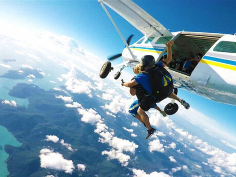 Skydive Airlie Beach